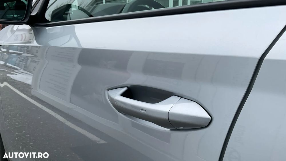 Skoda Octavia 2.0 TDI DSG Style - 11