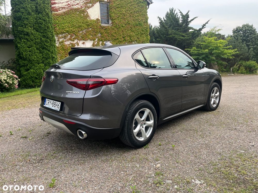 Alfa Romeo Stelvio 2.0 Turbo Sprint Q4 - 5