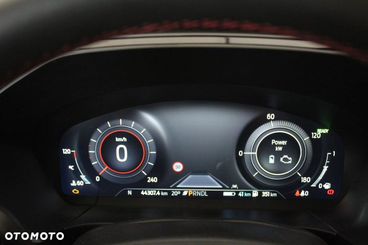 Ford Kuga 2.5P PHEV FWD ST-Line X - 22