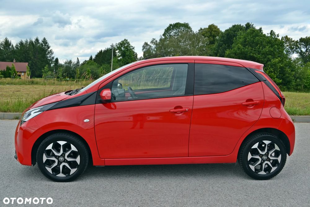Toyota Aygo x.shift x-play connect - 6