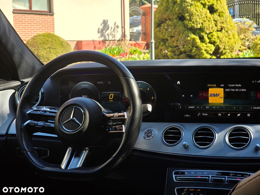Mercedes-Benz Klasa E 220 d 4-Matic AMG - 22