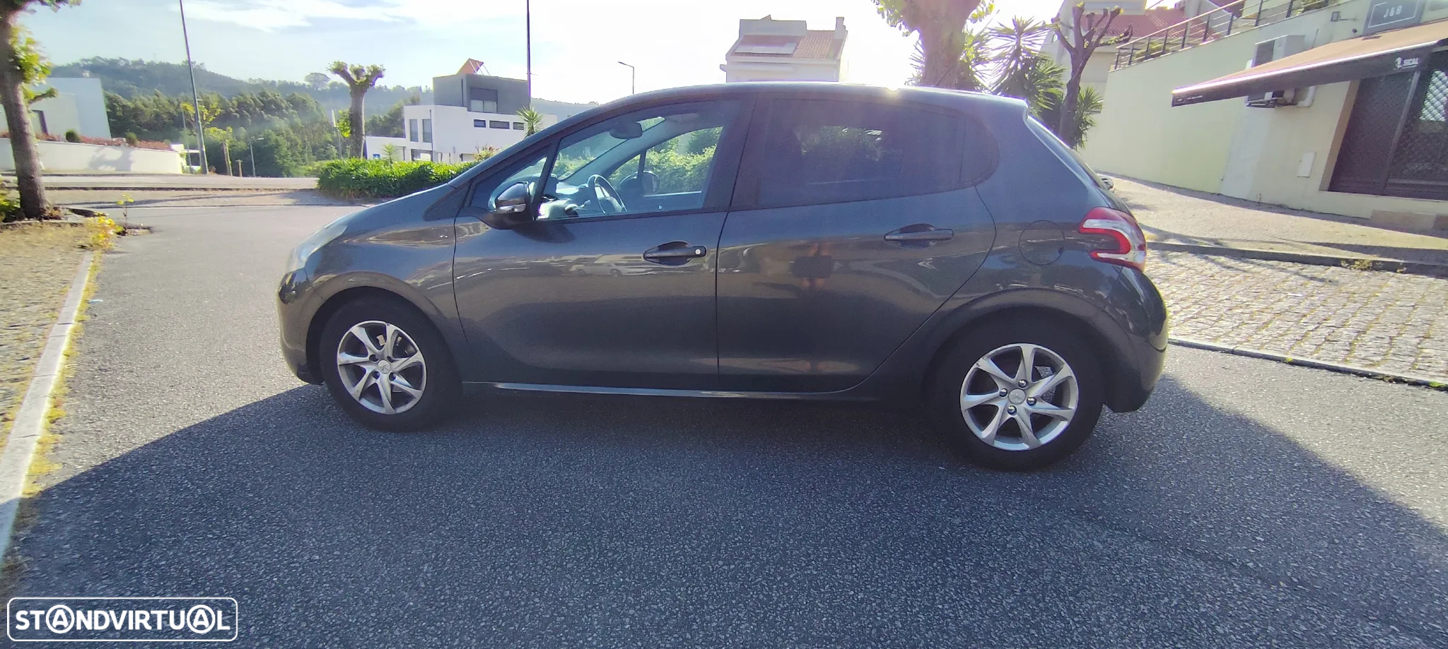 Peugeot 208 1.4 HDi Active - 3