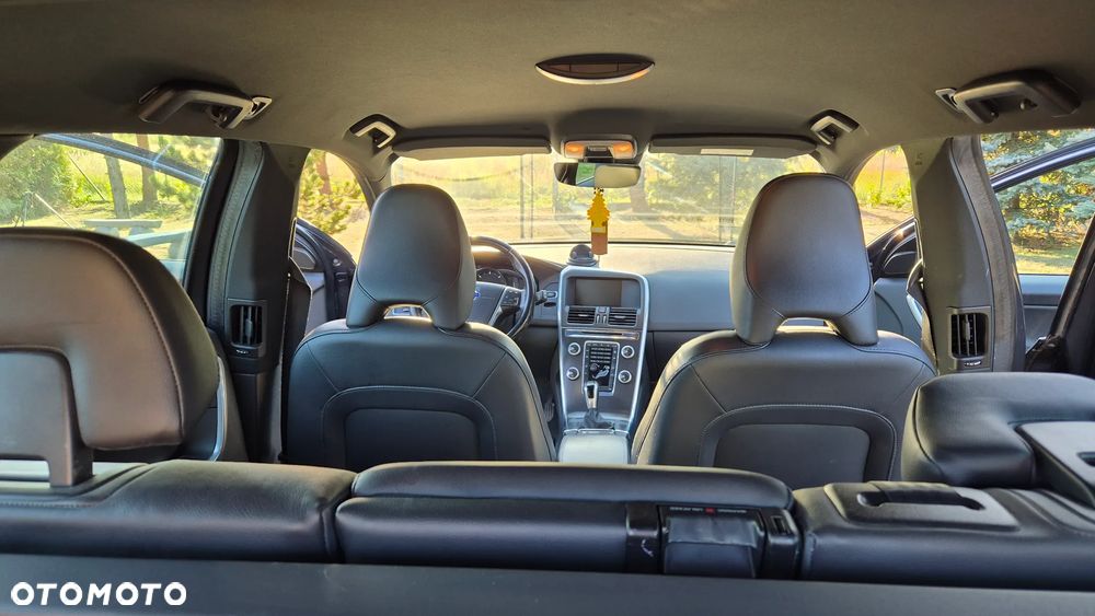 Volvo XC 60 ver-d3-summum - 19