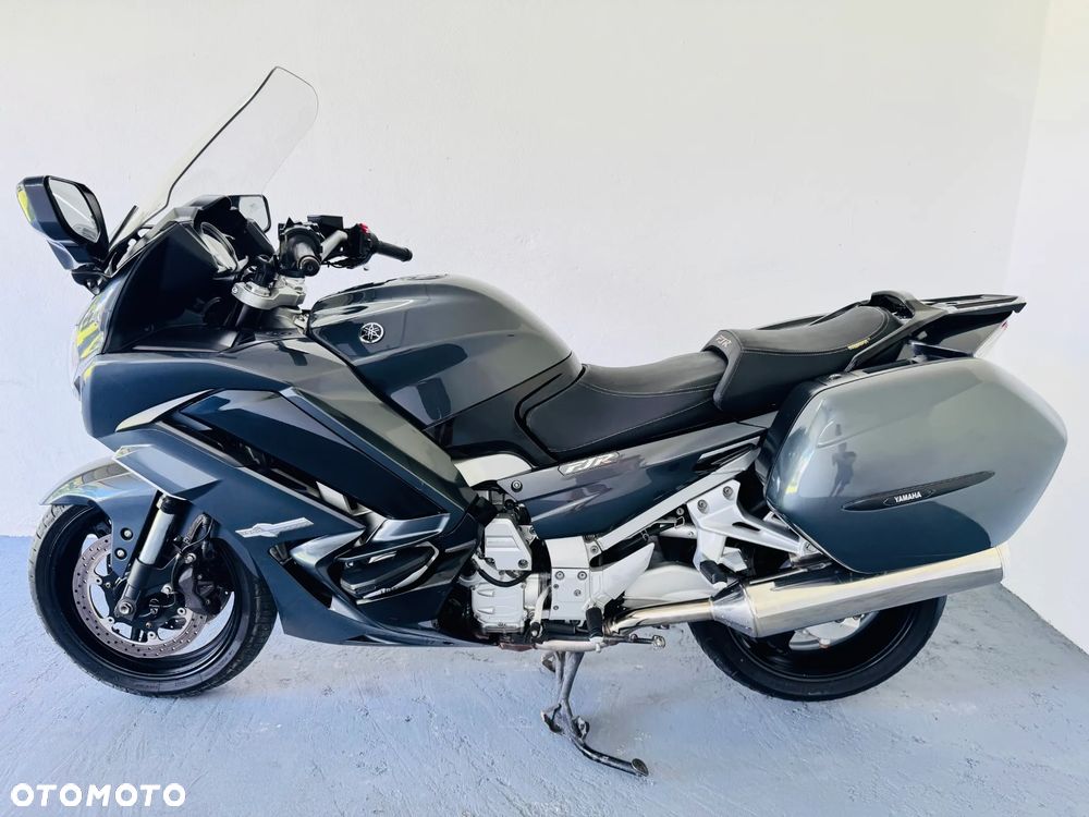 Yamaha FJR - 9