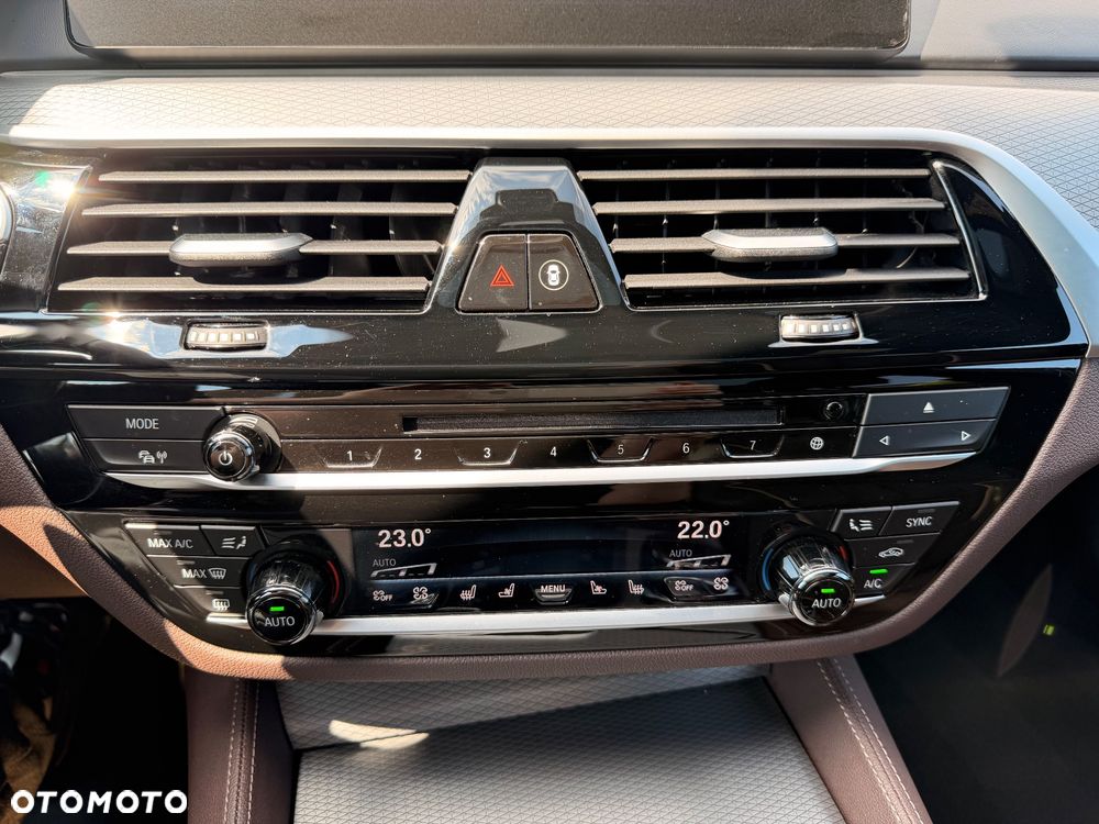 BMW Seria 5 - 17