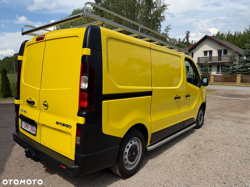 Opel Vivaro - 12