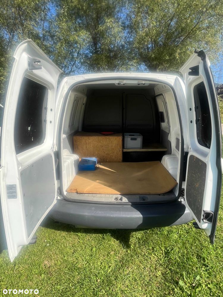 Volkswagen Caddy - 5