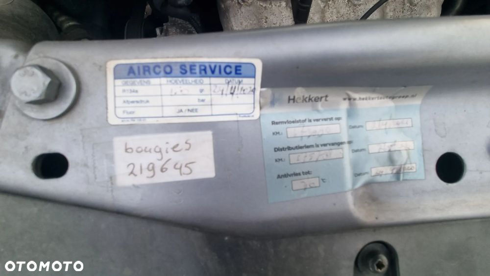 Opel Astra 1.6 Sport - 15