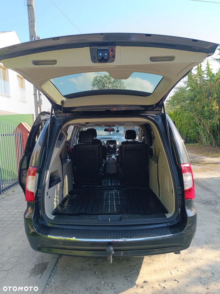 Chrysler Town & Country 3.6 Touring - 10