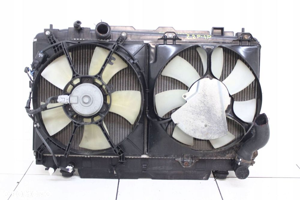 WENTYLATORY CHŁODNICA KOMPLET TOYOTA RAV4 II 2.0 D-4D - 2
