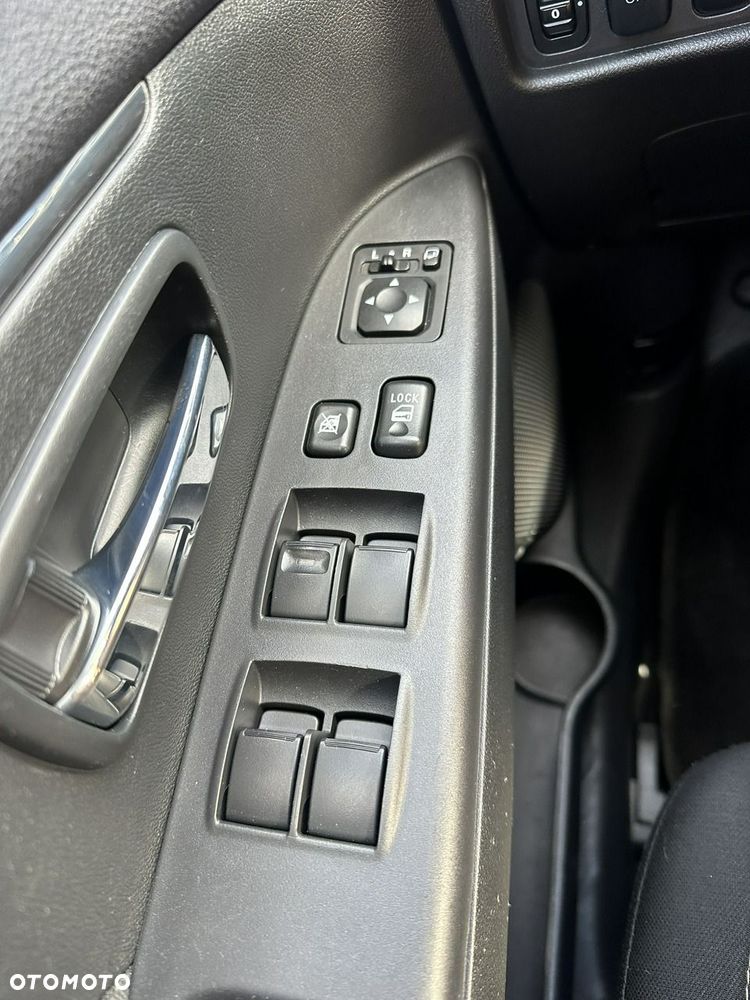 Mitsubishi ASX - 24