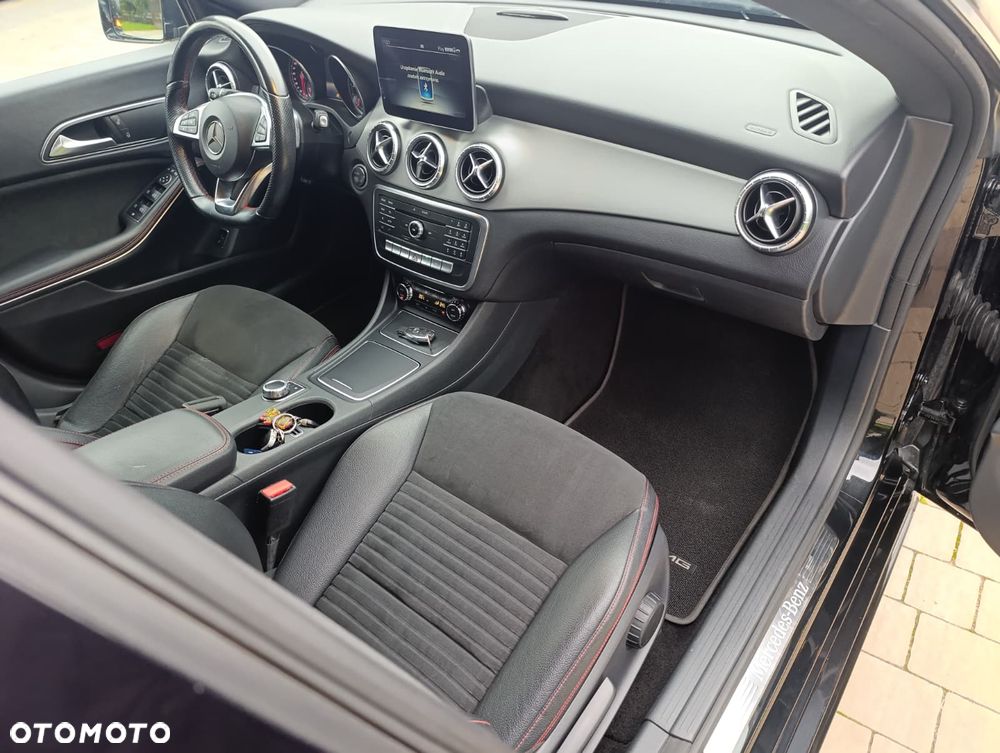 Mercedes-Benz CLA - 37