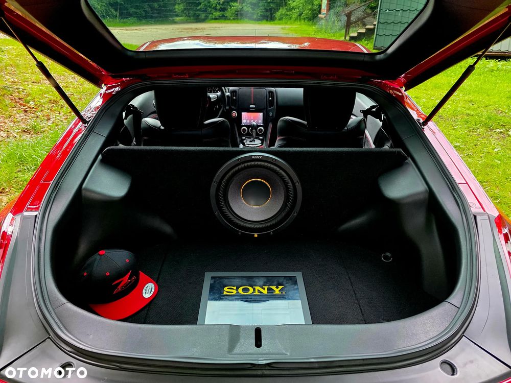 Nissan 370 Z - 12