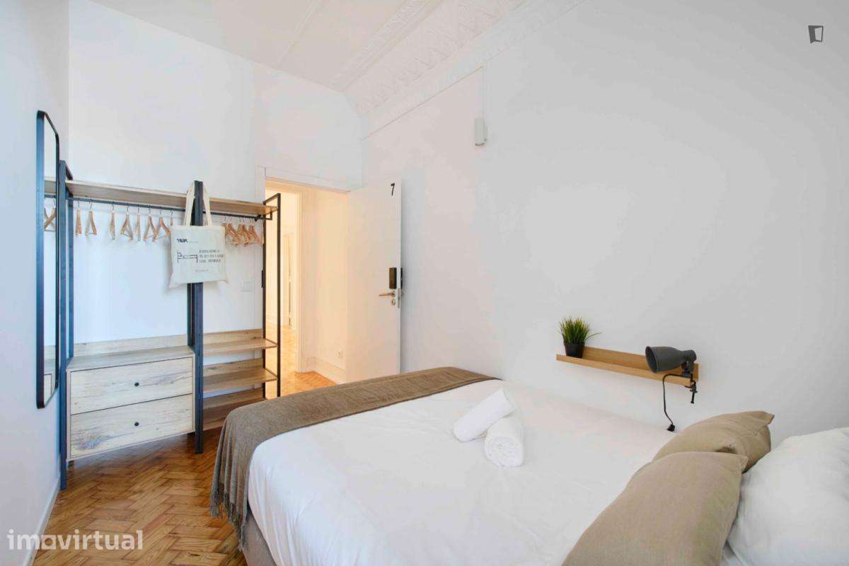 Quarto - localizado em Rato Lisbon - Grande imagem: 3/23