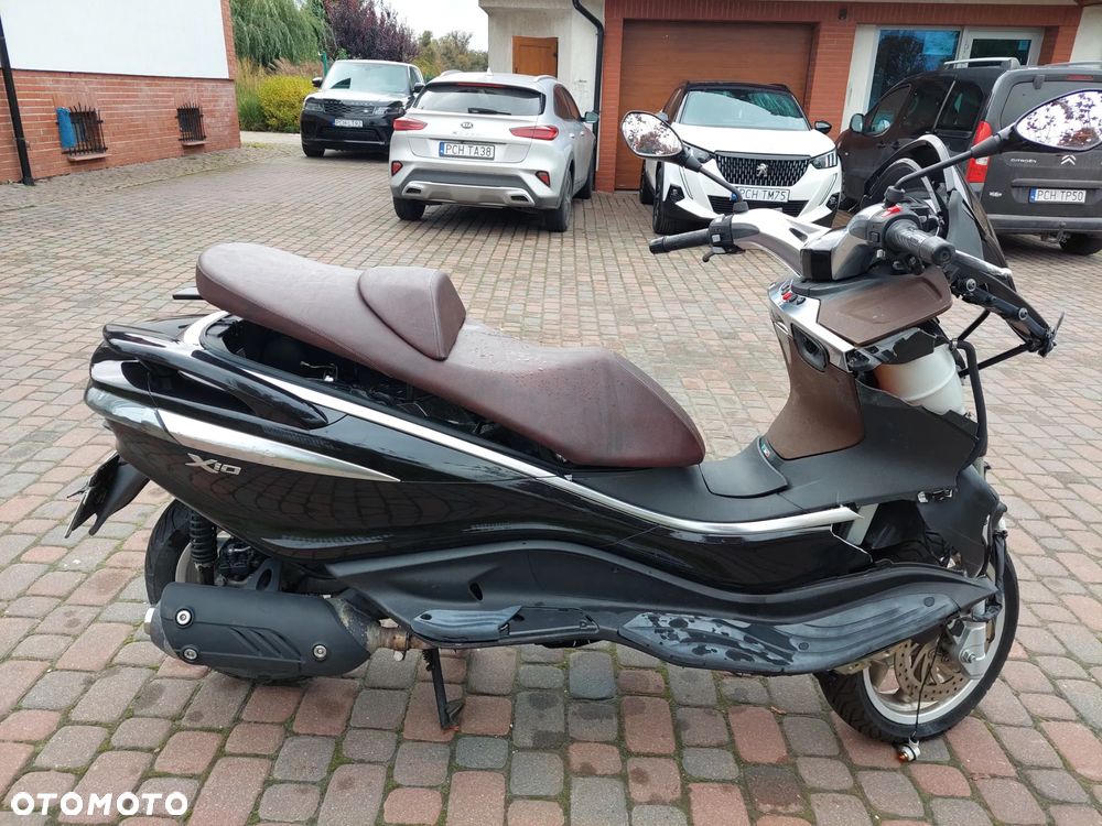 Piaggio X10 - 8