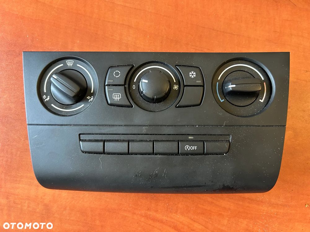 BMW E81 PANEL NAWIEWU 6411916298601 - 1