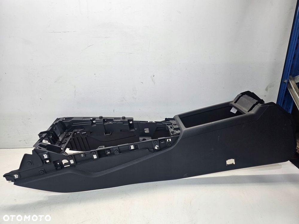 TUNEL ŚRODKOWY AUDI A4 B9 A5 8W 8W1863241D - 1