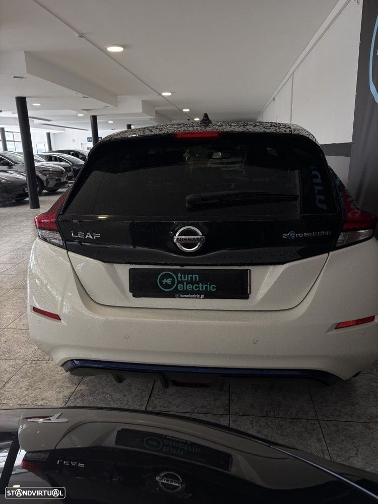 Nissan Leaf Tekna ProPilot Park - 12