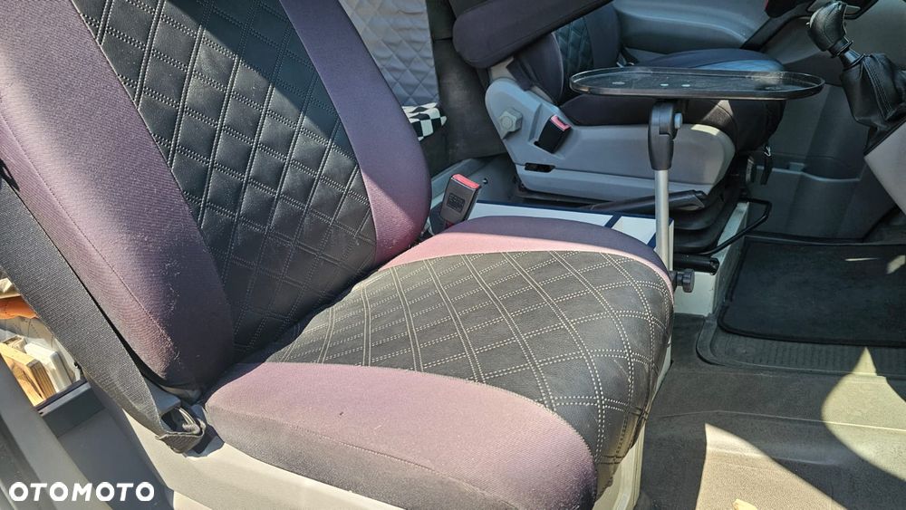 Volkswagen Crafter kamper - 27