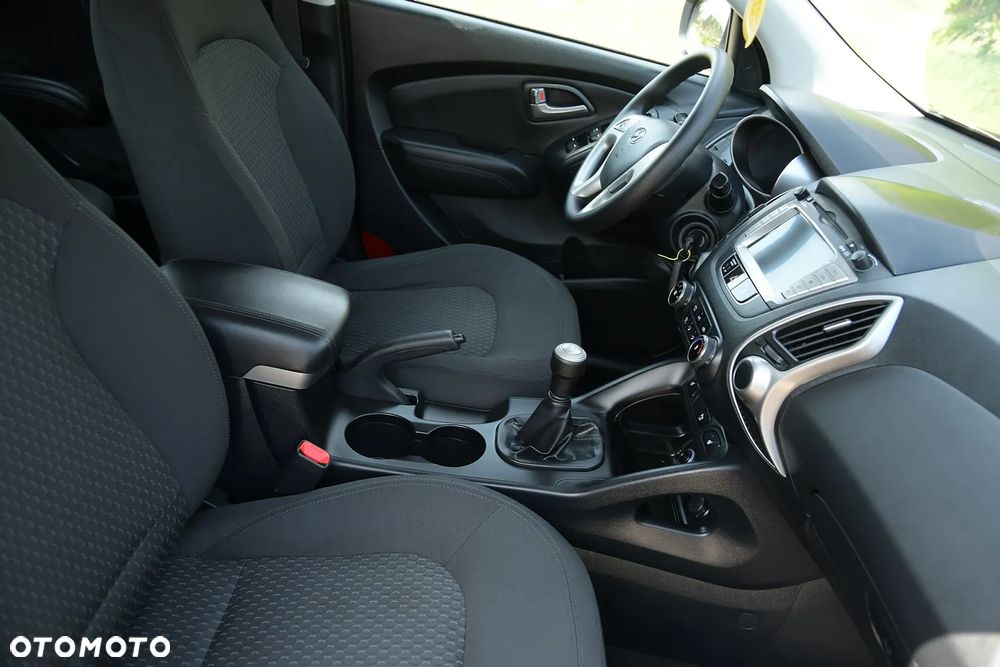 Hyundai ix35 2.0 Premium 2WD - 18