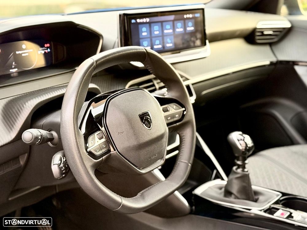 Peugeot 2008 1.2 PureTech Allure Pack - 30