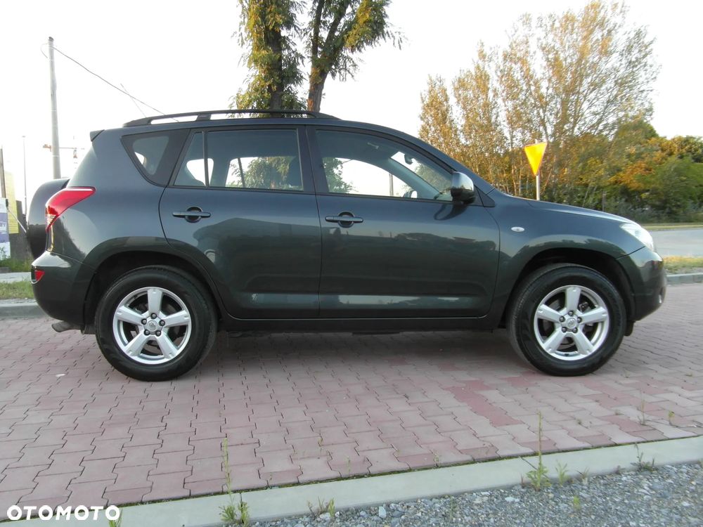 Toyota RAV4 2.0 VVT-i Sol - 11