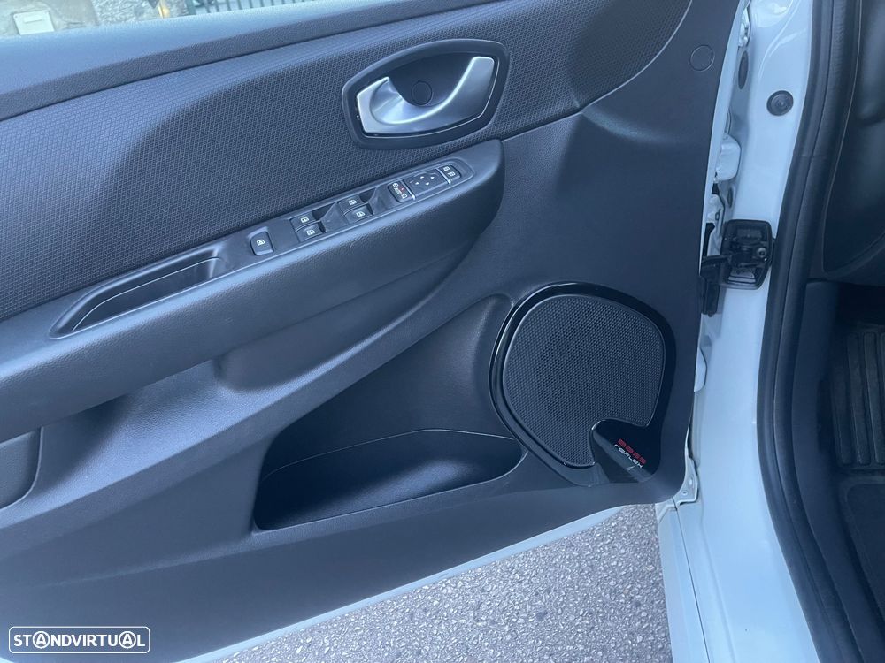 Renault Clio Sport Tourer 1.2 TCe GT Line EDC - 16