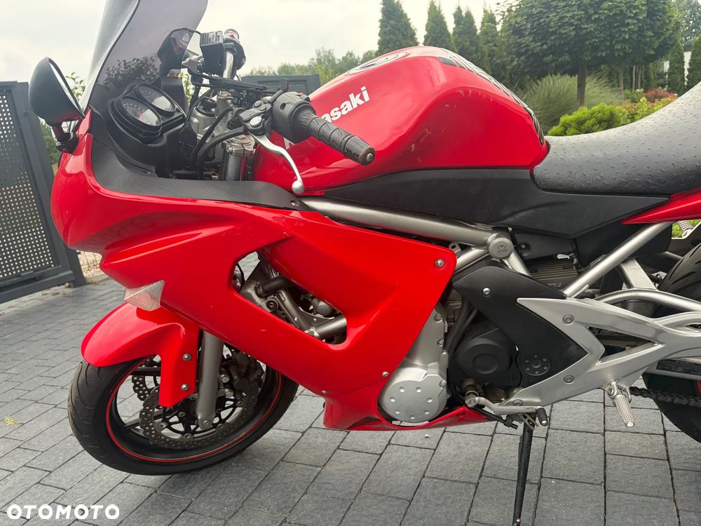 Kawasaki ER - 3