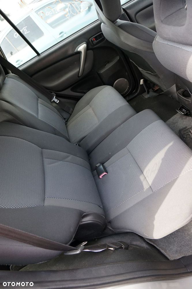 TOYOTA RAV4 II LIFT 5D 2005 1D4 2.0 16V 1AZ-FE 150KM E352F SREBRNY na części - 11