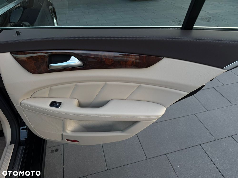 Mercedes-Benz CLS 350 BlueTEC 4Matic 7G-TRONIC - 34