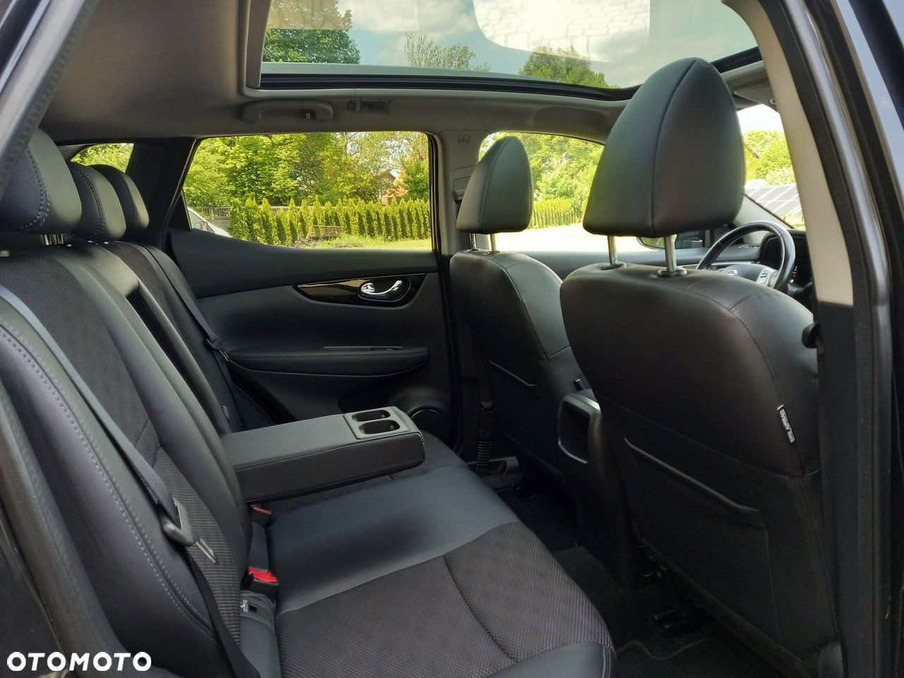 Nissan Qashqai 1.6 dCi Xtronic TEKNA+ - 26