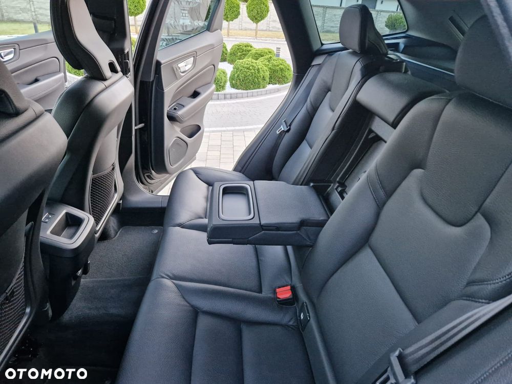 Volvo XC 60 B4 D Inscription - 31
