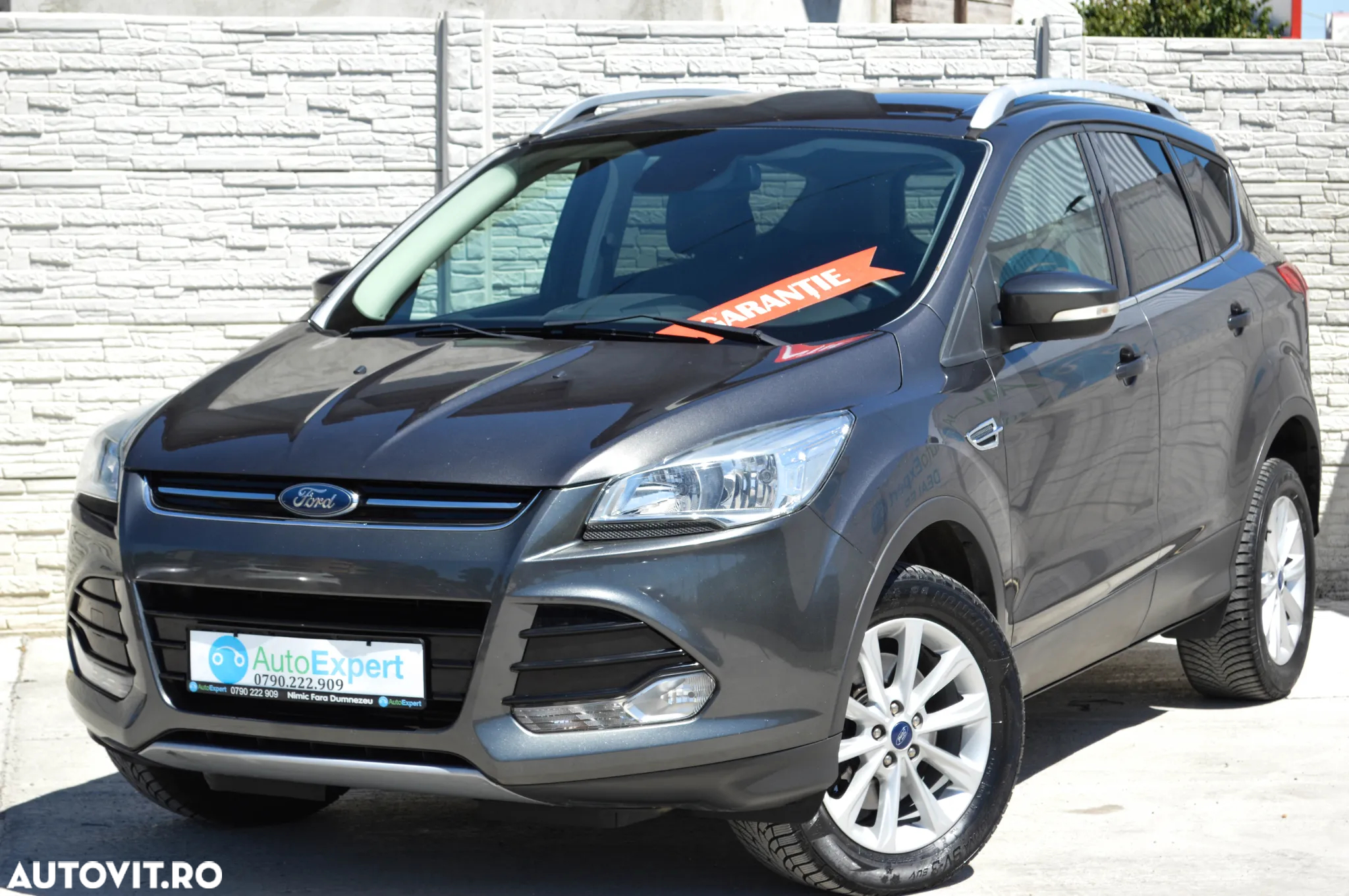 Ford Kuga 2.0 TDCi 4x4 Aut. Titanium - 10