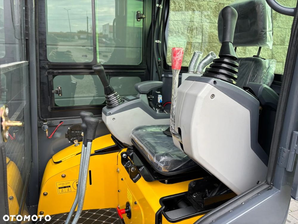 Inny Minikoparka 1.5T | Silnik Kubota | Nowa | Łyżka skarpowa | Ramię skrętne | Klimatyzacja | - 7