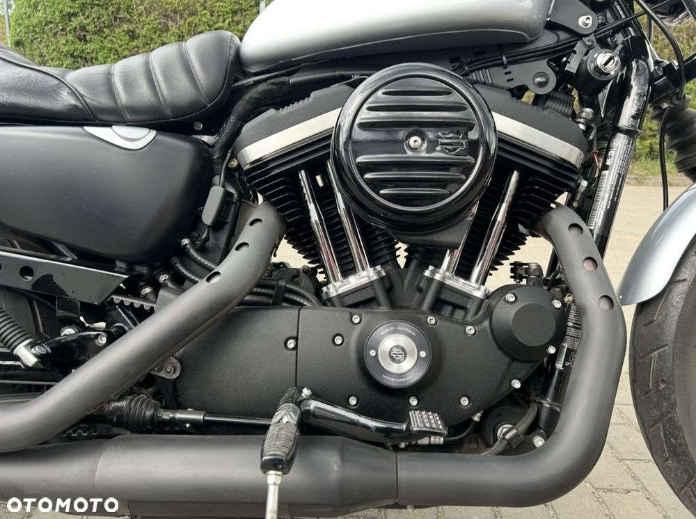 Harley-Davidson Sportster Iron 883 - 8