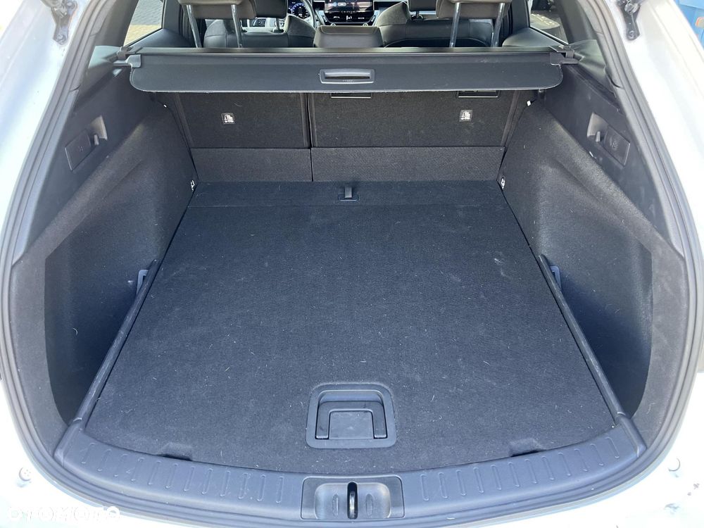 Toyota Corolla 1.8 Hybrid Style - 13