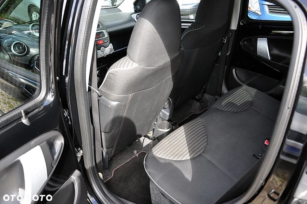 Peugeot 107 (70) 68 envy - 24