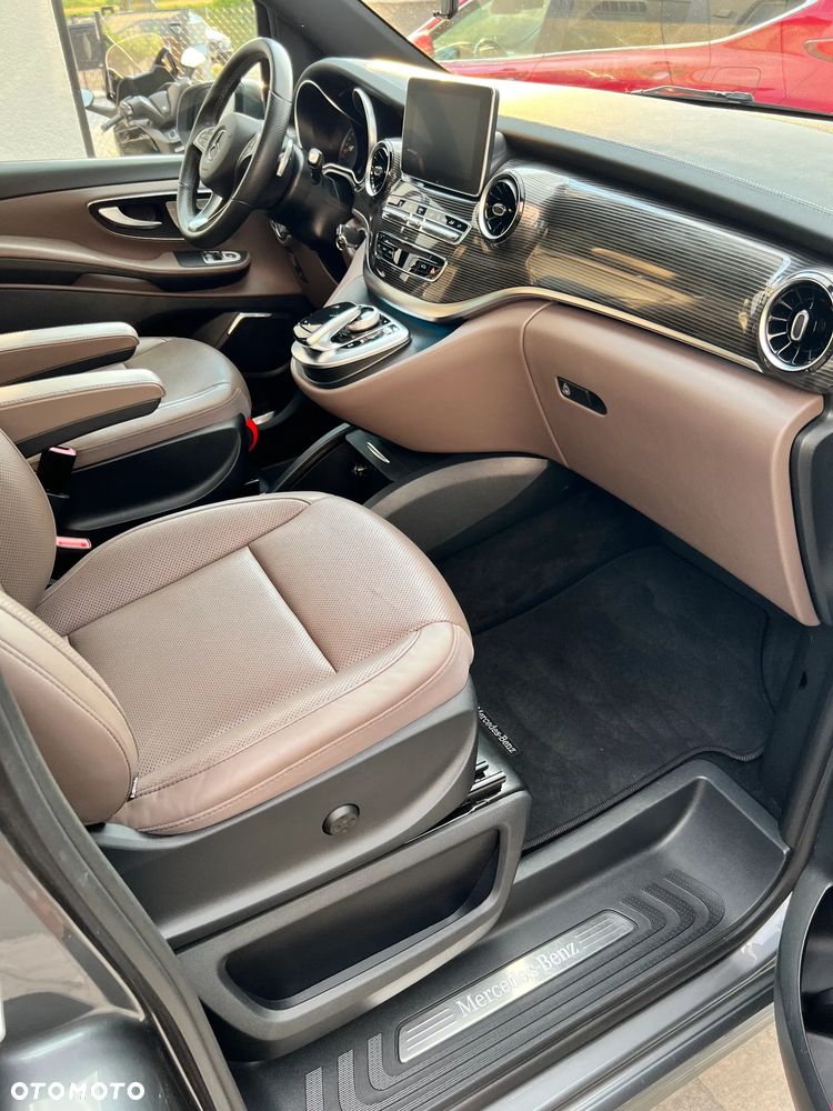 Mercedes-Benz Klasa V 300 d 4-Matic Avantgarde 9G-Tronic (d³ugi) - 6