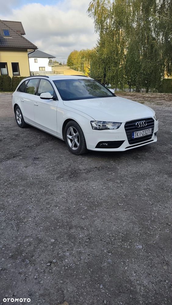 Audi A4 Avant 2012 photo 3
