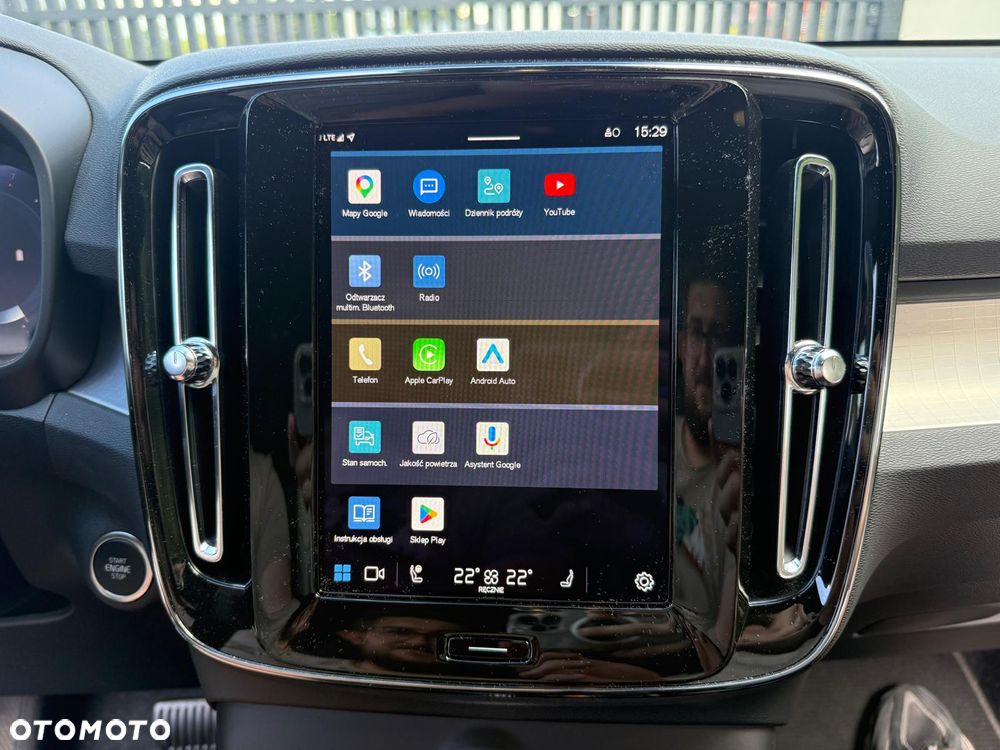 Volvo XC 40 B3 Plus Dark - 20