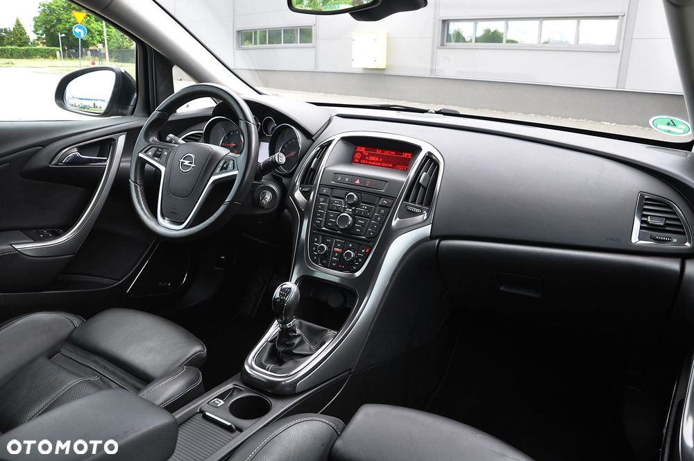 Opel Astra 1.4 Turbo Sport - 22