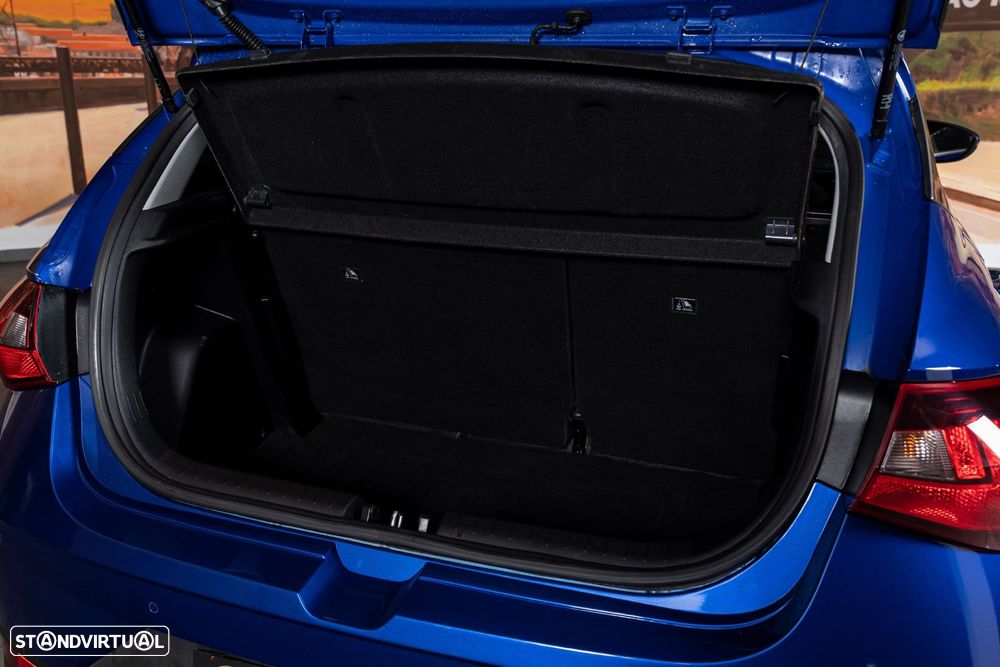 Hyundai i20 1.0 T-GDI Style DCT - 10