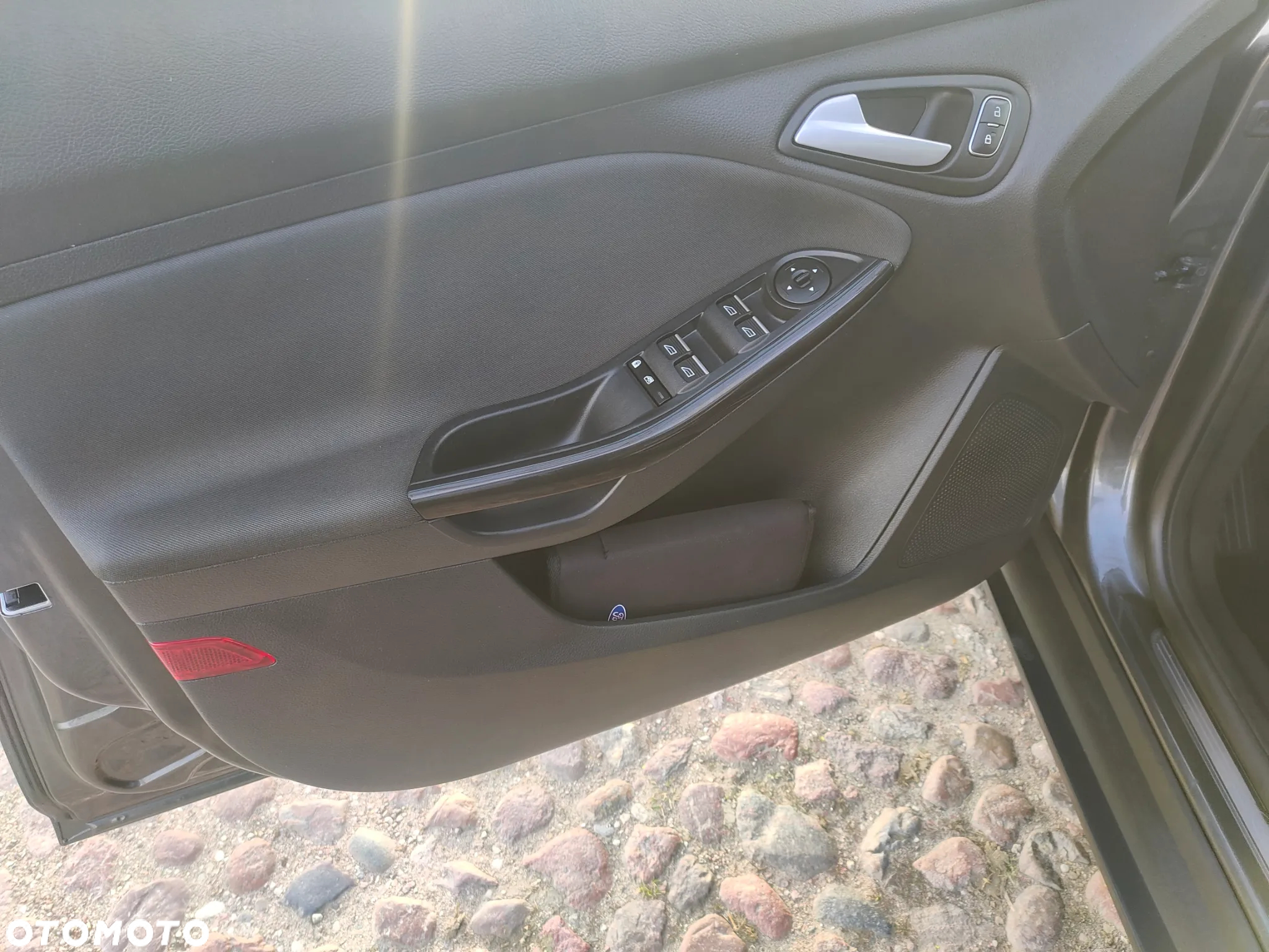 Ford Focus 1.5 EcoBlue Start-Stopp-System TITANIUM DESIGN - 10