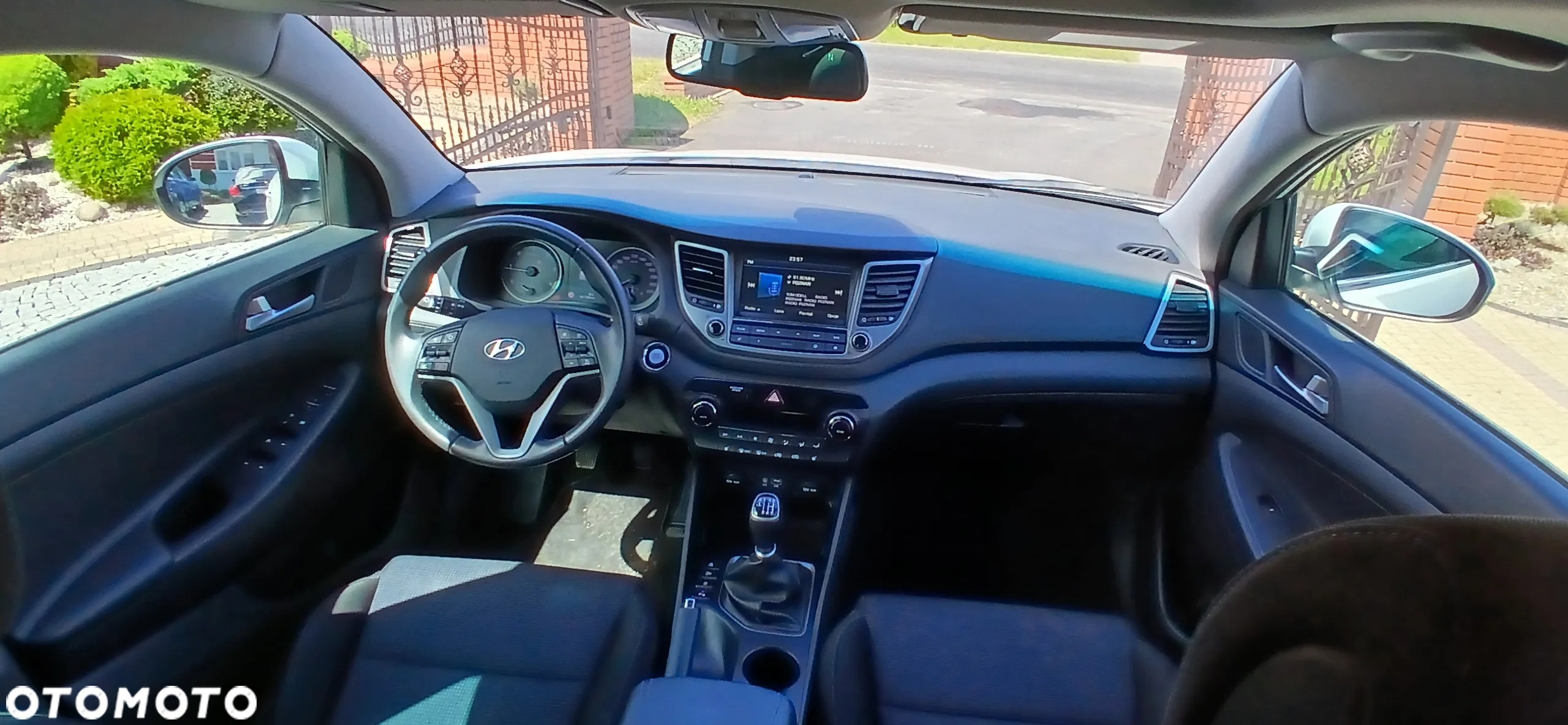 Hyundai Tucson 1.7 CRDI BlueDrive GO 2WD - 12