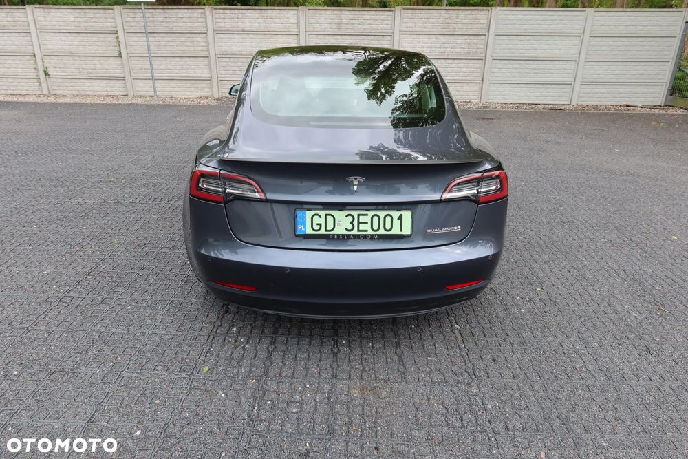 Tesla Model 3 - 6