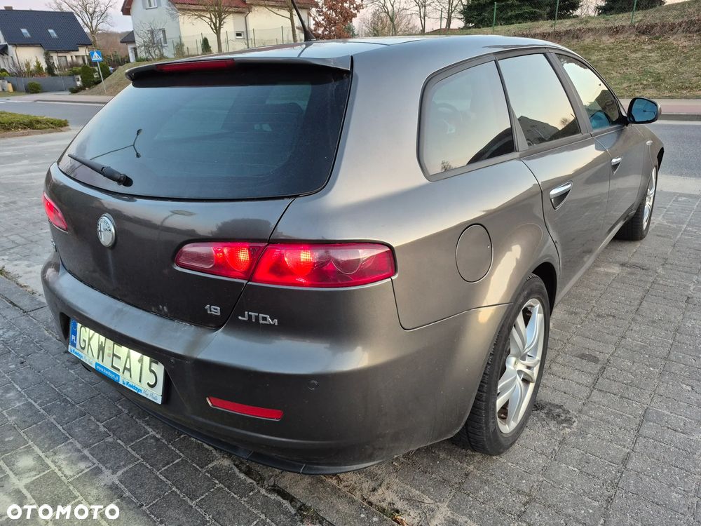 Alfa Romeo 159 - 19