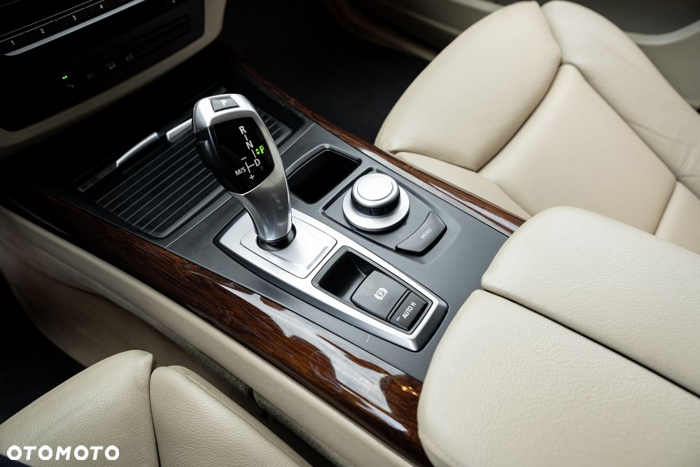 BMW X5 xDrive30d - 33