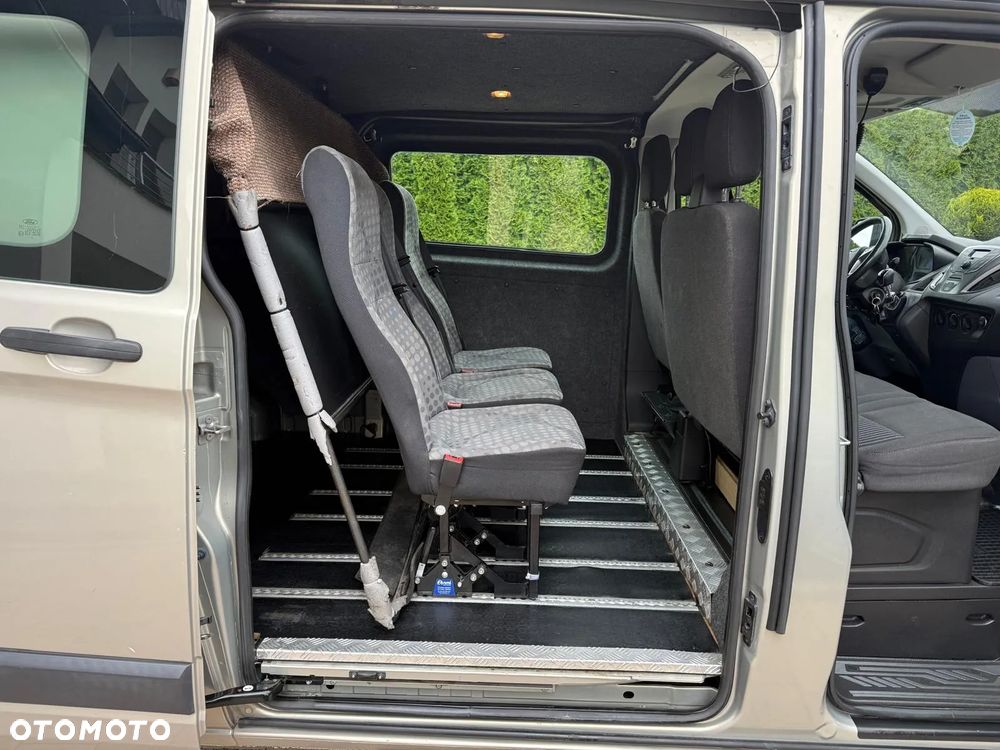 Ford TRANSIT CUSTOM - 24