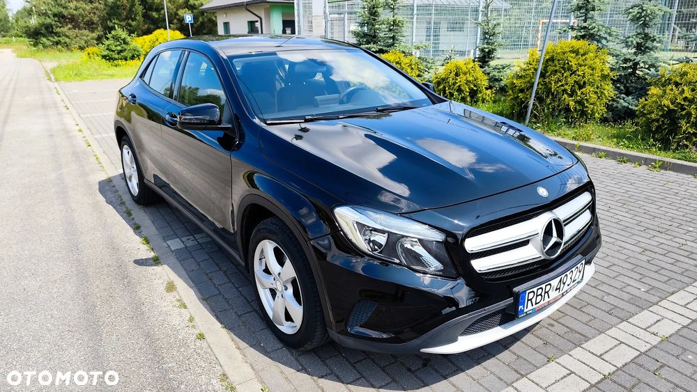 Mercedes-Benz GLA 180 - 13