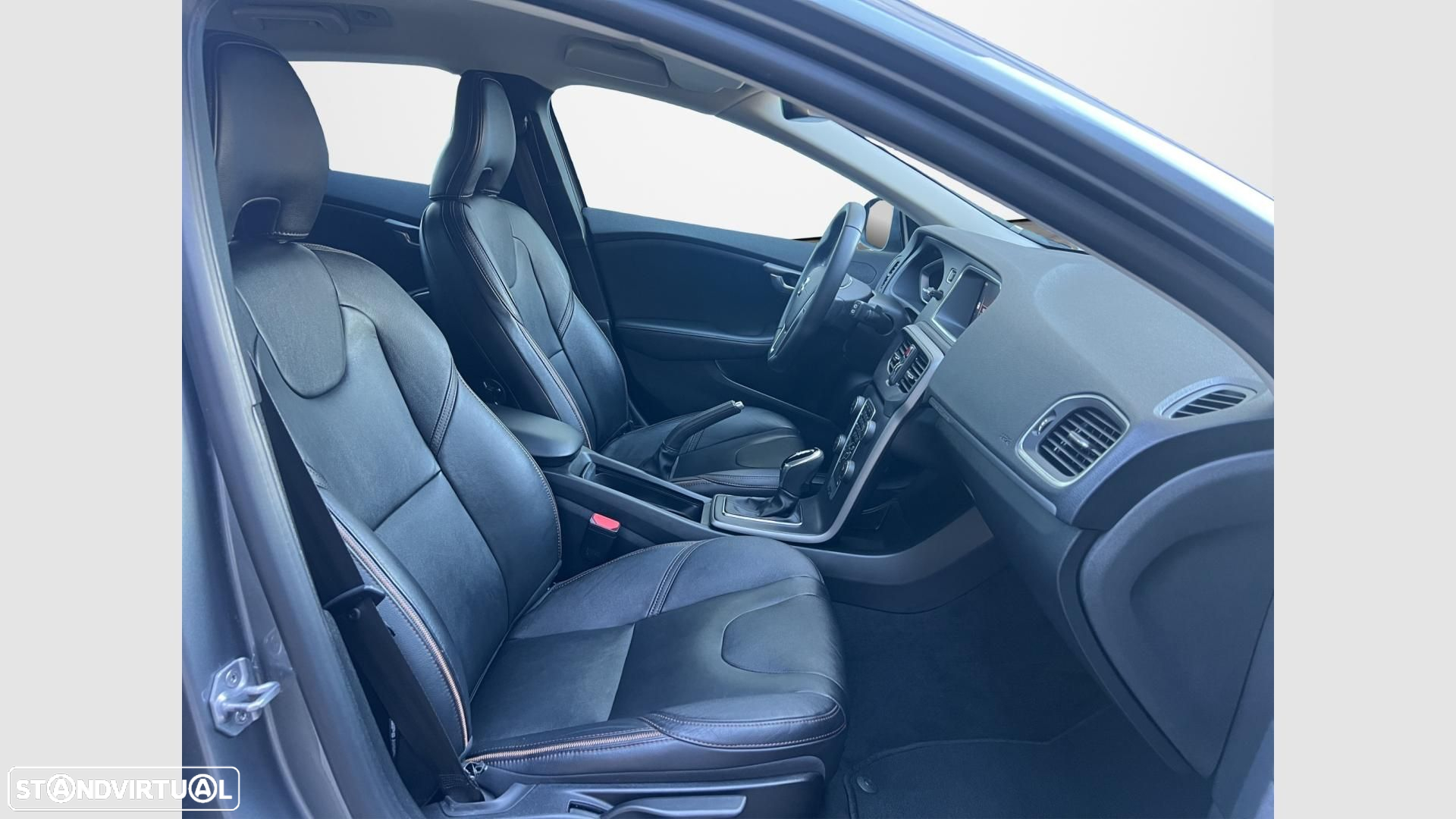 Volvo V40 Cross Country 1.5 T3 Geartronic - 15